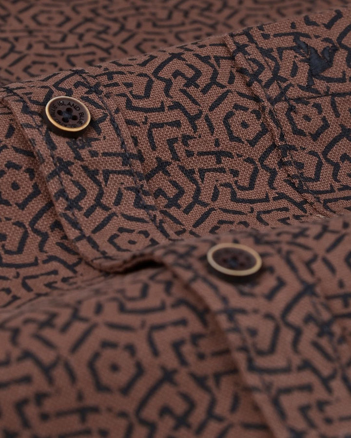 Brown Maze Print -Full-Stain Proof