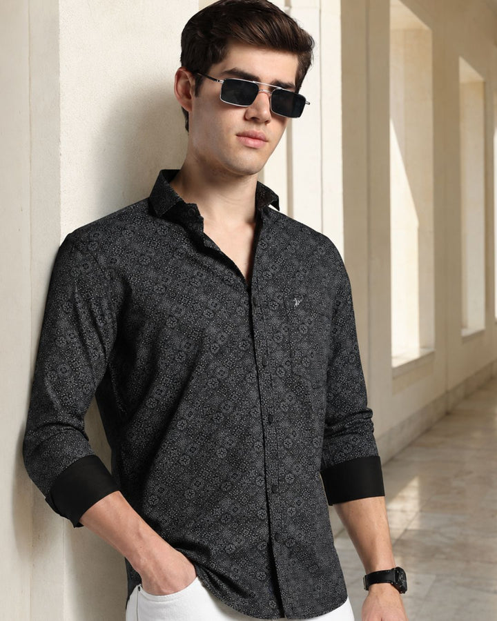 Black Mosaic Print -Full-Stain Proof