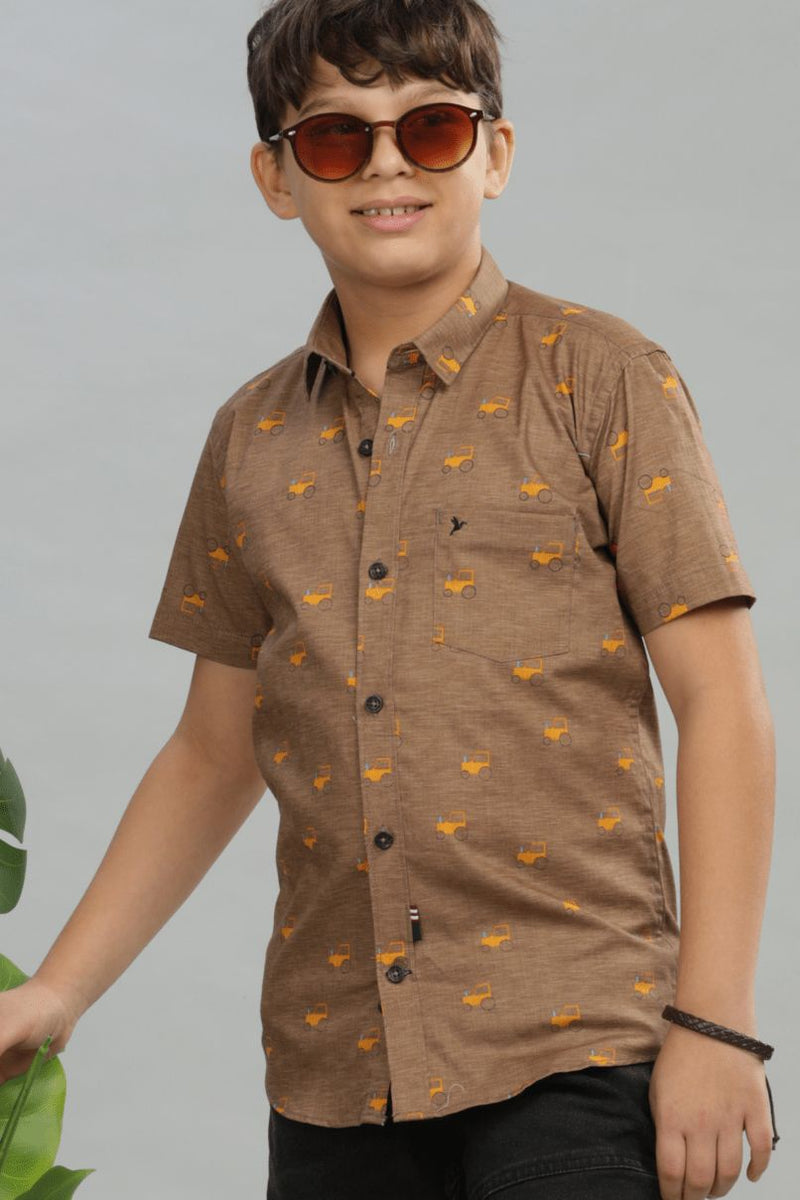 KIDS - Brown Tractor Print - Half-Stain Proof Shirt