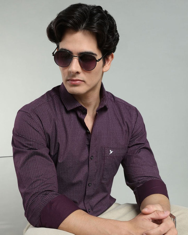 Wine Wavy Print -Full-Stain Proof