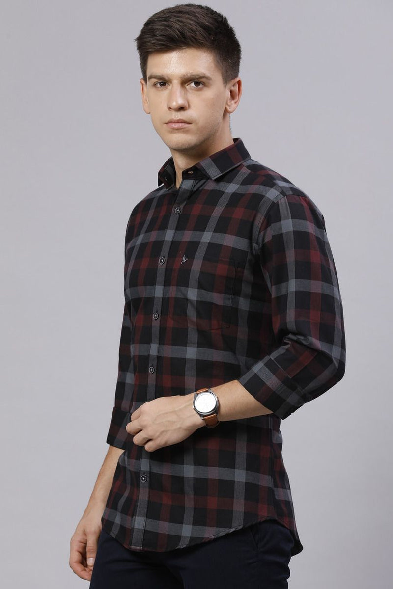 Classy Red and Black Checks - Full-Stain Proof