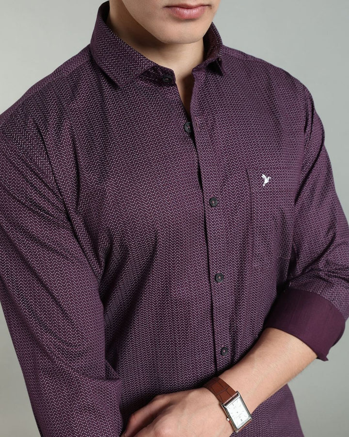 Wine Wavy Print -Full-Stain Proof